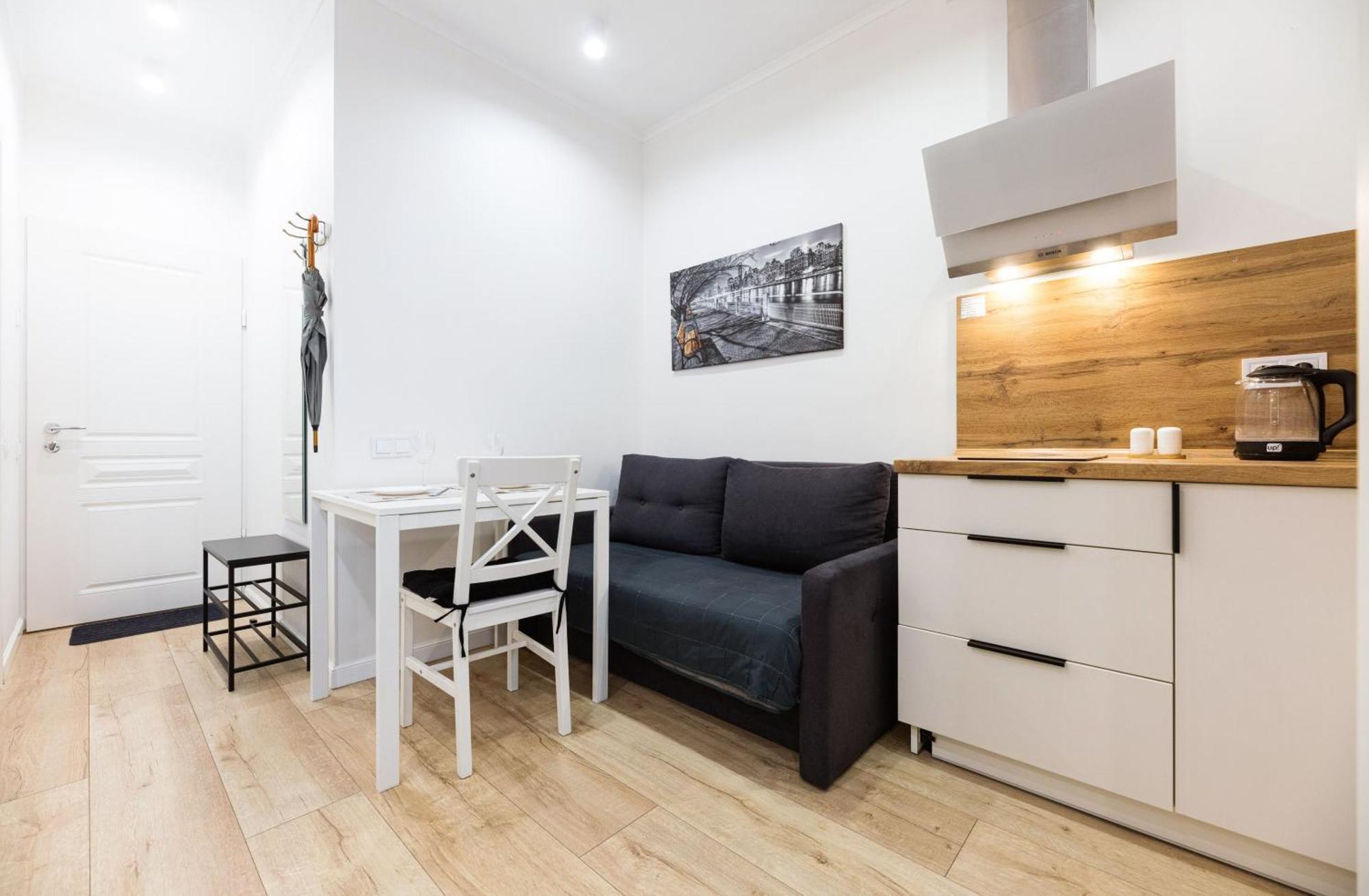 Ferienwohnung Квартири Люкс Метро Чернігівська Kiew Exterior foto